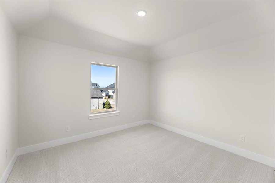 22. 7229 Switchgrass - Bed 3