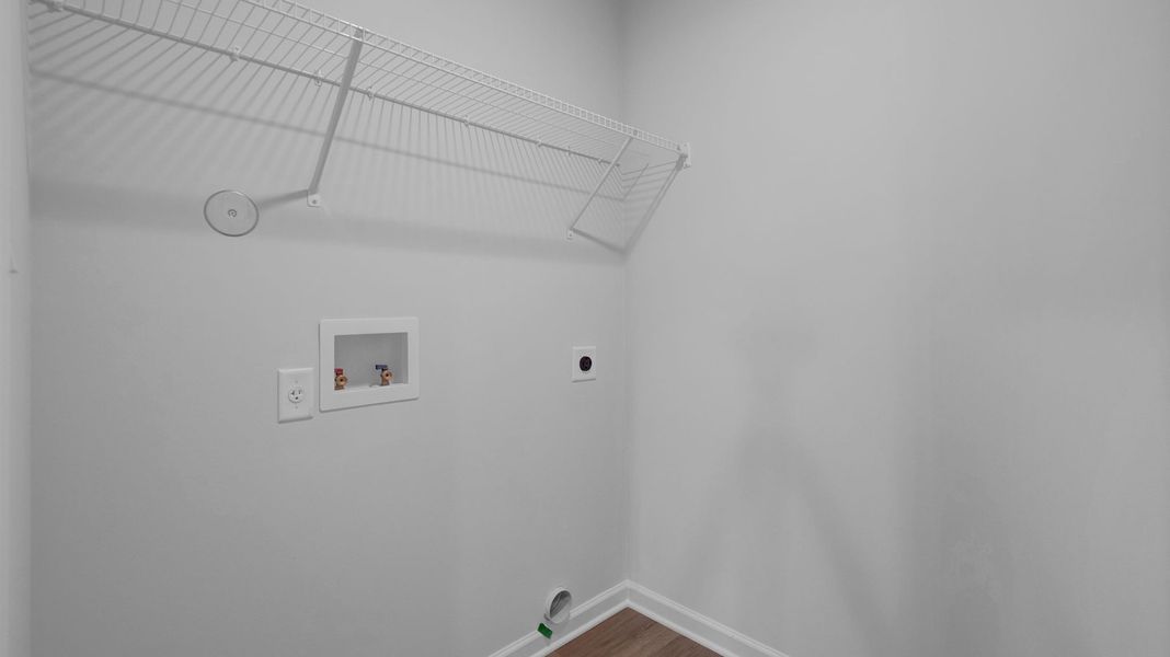 Spacious, unfurnished interior of a new home in Hedge Rose, Somerville (Image 34).