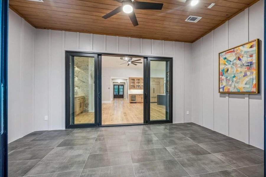 Exterior details and patio area of a home in , Houston (Image 2). Exterior details and patio area of a home in , Houston (Image 2).