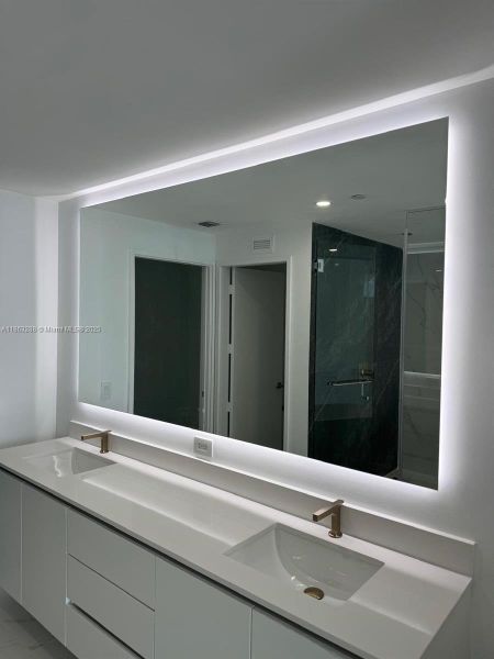 Image 43 of a home in .