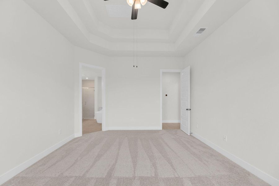 Spacious, unfurnished interior of a new home in Santa Rita Ranch, Liberty Hill (Image 36). Spacious, unfurnished interior of a new home in Santa Rita Ranch, Liberty Hill (Image 36).