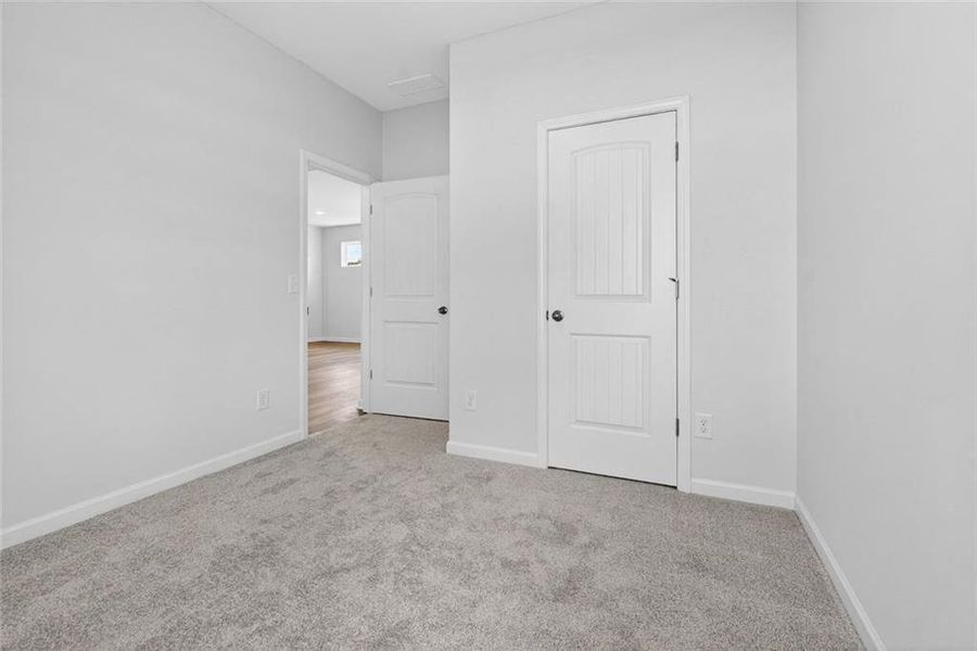 Spacious, unfurnished interior of a new home in Meadowbrook, Cartersville (Image 11). Spacious, unfurnished interior of a new home in Meadowbrook, Cartersville (Image 11).