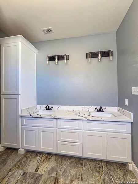 Furnished interior view inside a new home in , Eagle Pass (Image 12).