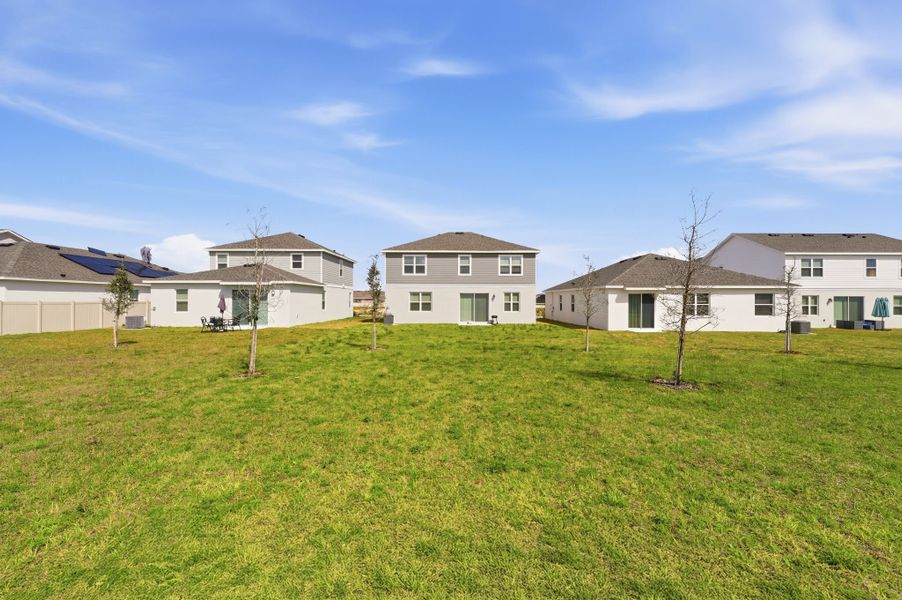 Exterior details and patio area of a home in Marion Ridge, Haines City (Image 2).