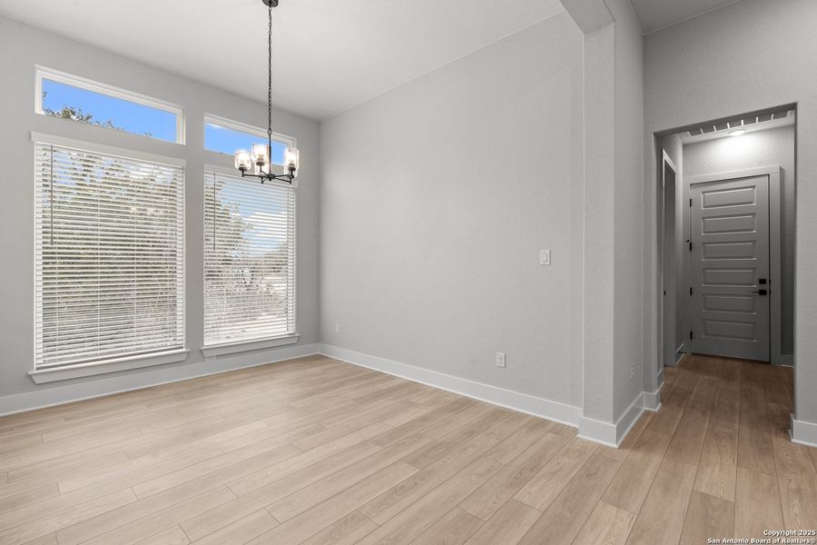 Spacious, unfurnished interior of a new home in Potranco Oaks, Castroville (Image 10). Spacious, unfurnished interior of a new home in Potranco Oaks, Castroville (Image 10).