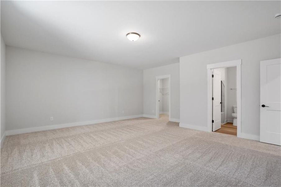 Spacious, unfurnished interior of a new home in , Dawsonville (Image 73).