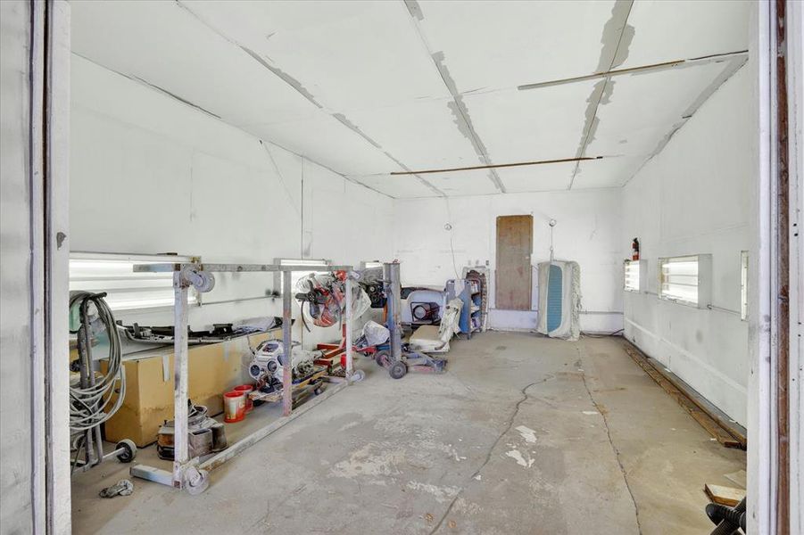 Paint room