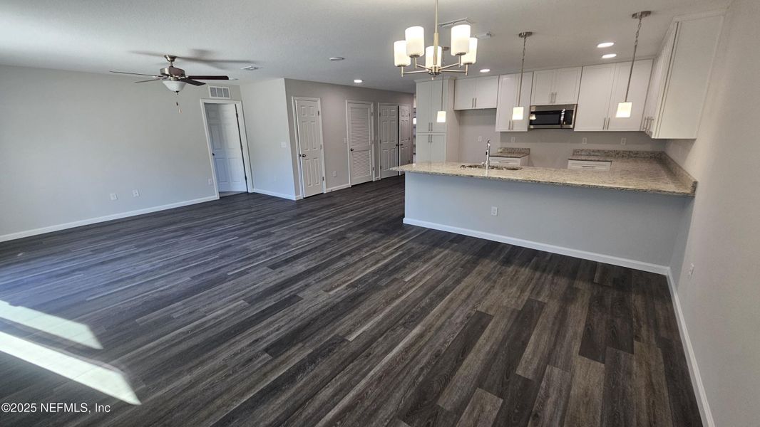 Spacious, unfurnished interior of a new home in , Jacksonville (Image 50).