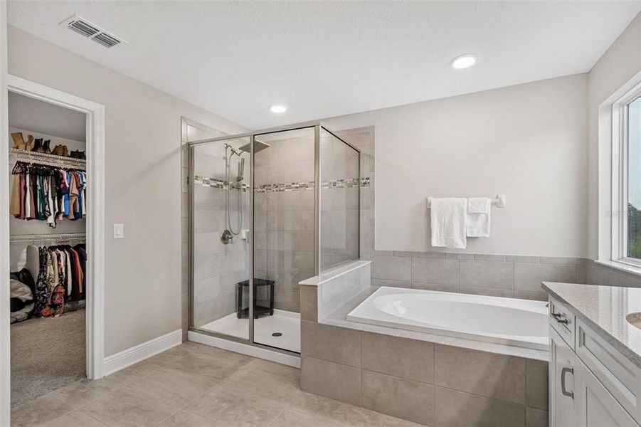 Furnished interior view inside a new home in Whispering Oaks Preserve, Wesley Chapel (Image 10).