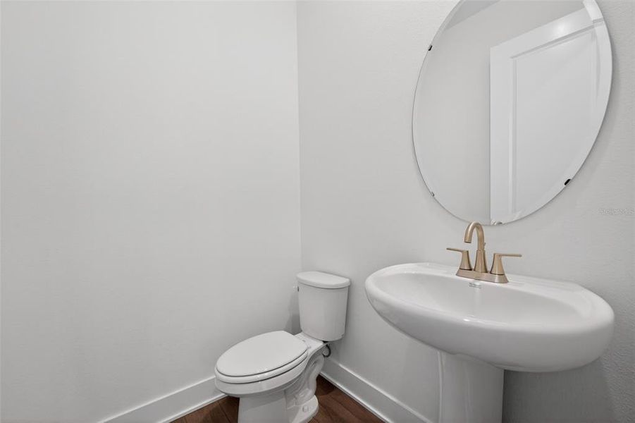Furnished interior view inside a new home in , Winter Garden (Image 10).