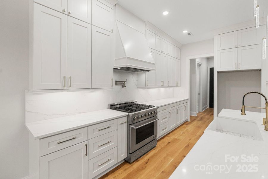 Furnished interior view inside a new home in , Monroe (Image 11).