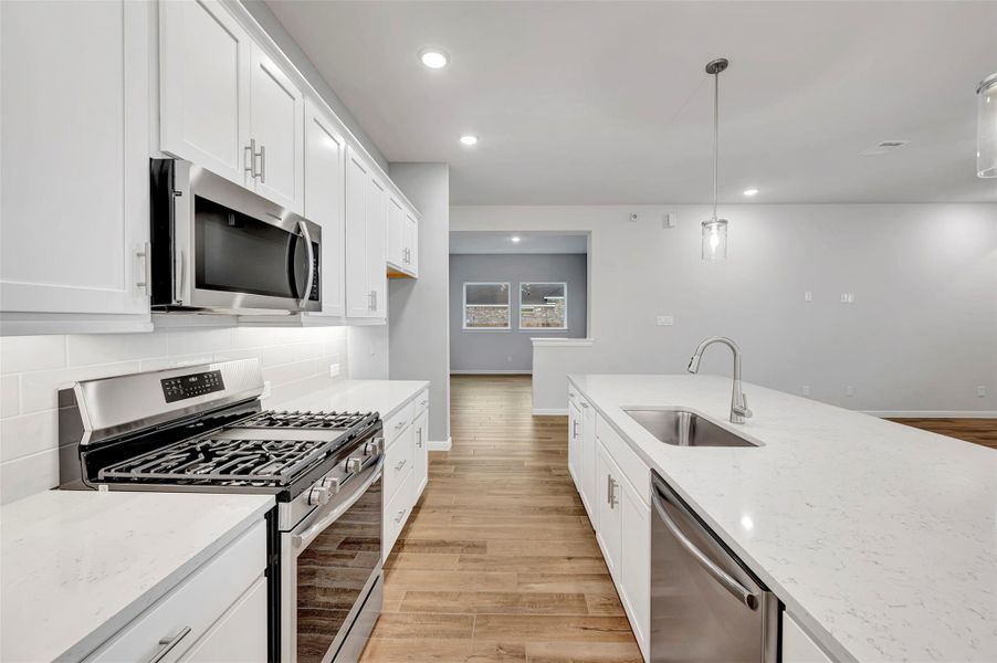Furnished interior view inside a new home in The Grand Prairie 50’, Hockley (Image 12).