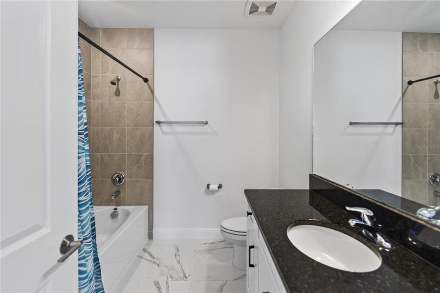 Furnished interior view inside a new home in , Sarasota (Image 14).