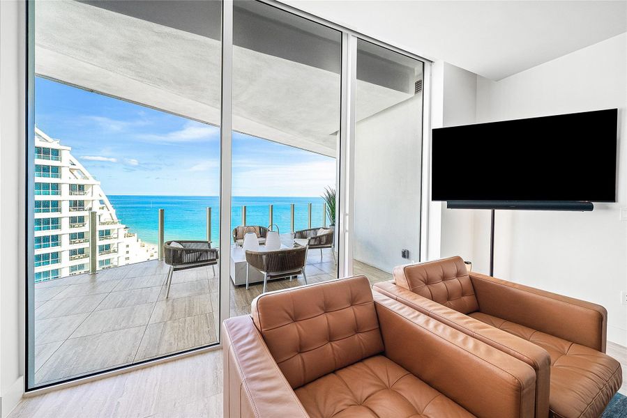 Furnished interior view inside a new home in , Fort Lauderdale (Image 34).