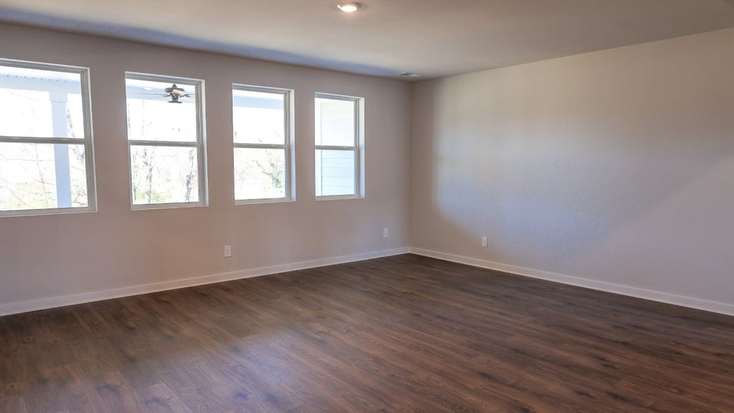 Representative unfurnished interior of a home built from the TISDALE by D.R. Horton in Harvest Point, Spring Hill (Image 31).
