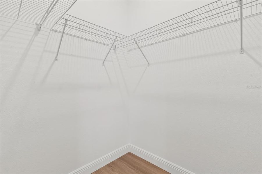 Spacious, unfurnished interior of a new home in , Ocala (Image 11).