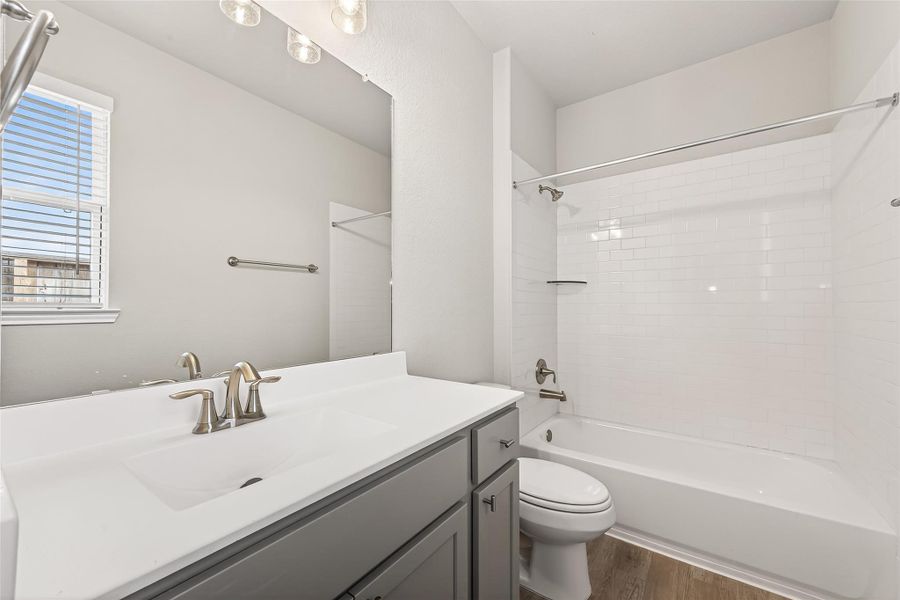 Furnished interior view inside a new home in , Brookshire (Image 15).