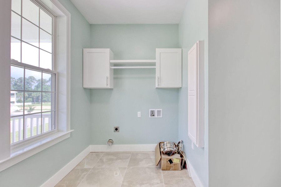 Spacious, unfurnished interior of a new home in , Georgetown (Image 46).