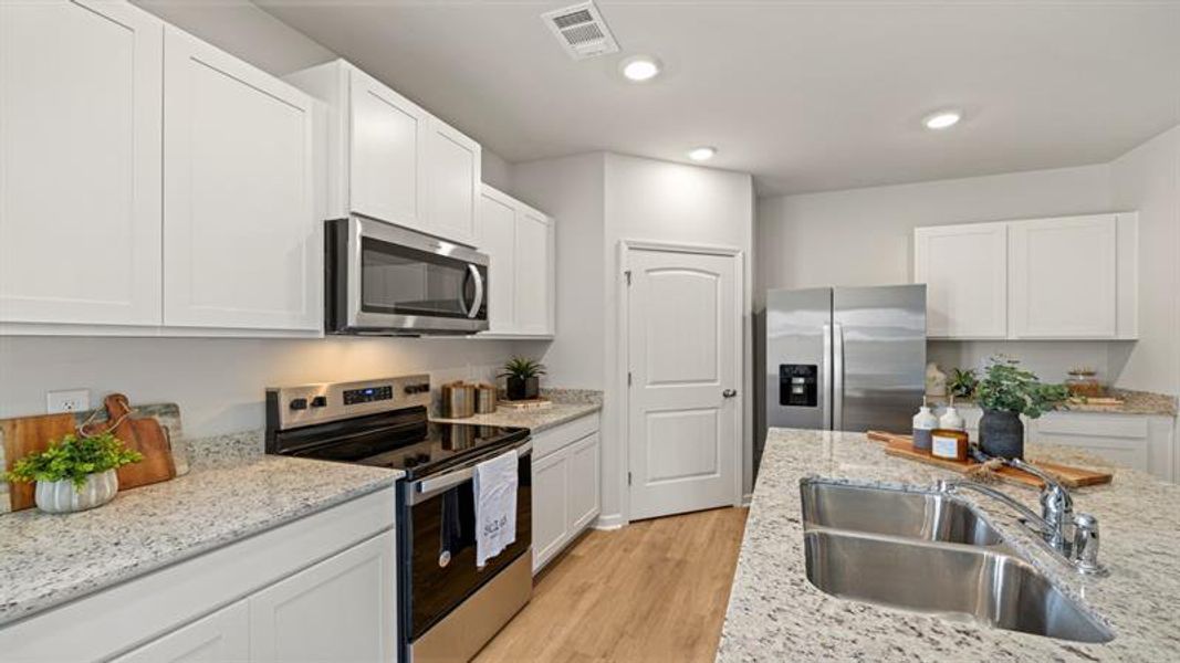 Furnished interior view inside a new home in Rolling Meadows, Jasper (Image 3).