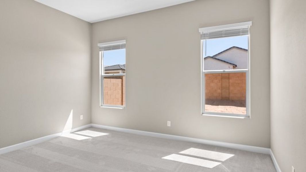 Spacious, unfurnished interior of a new home in Apache Farms, Buckeye (Image 15).