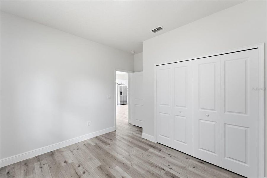 Spacious, unfurnished interior of a new home in , Dunnellon (Image 23).