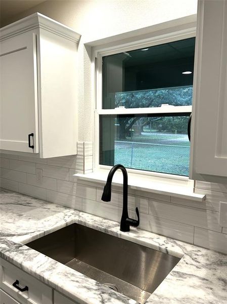 Close-up of interior finishes inside a home in , Grandview (Image 6).