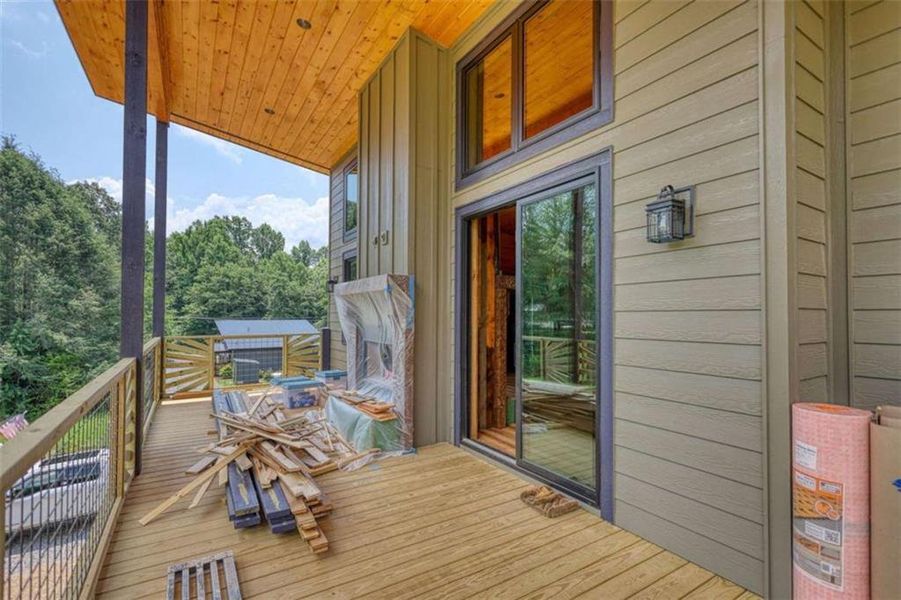Exterior details and patio area of a home in , Blue Ridge (Image 19).