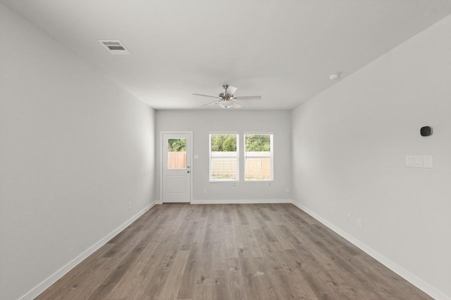 Spacious, unfurnished interior of a new home in The Villages at Westpointe, Dayton (Image 12).