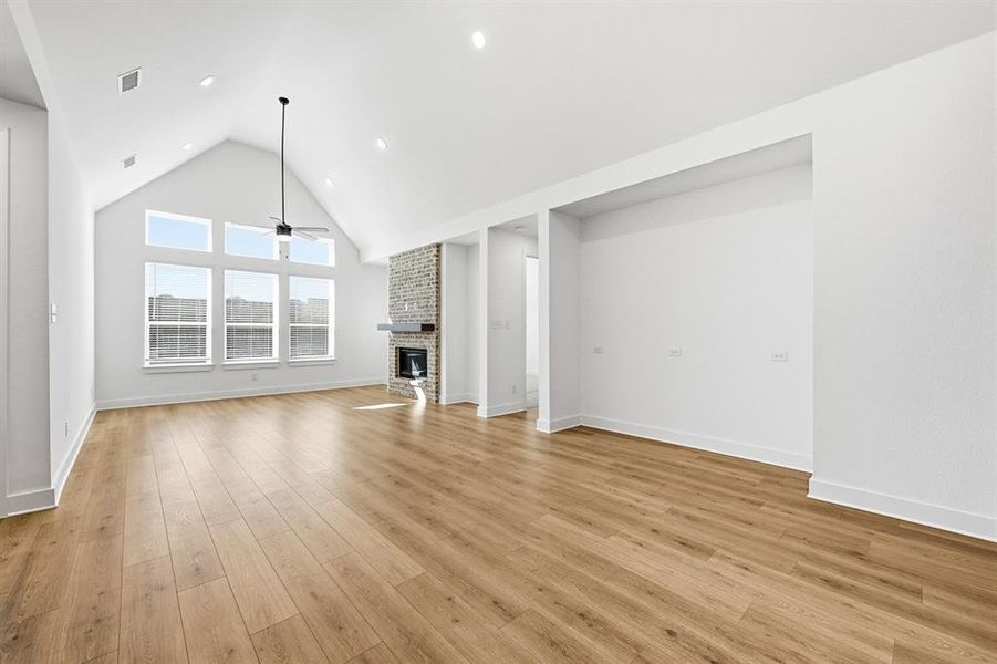 Spacious, unfurnished interior of a new home in Heritage Ranch: 50ft. lots, Sherman (Image 16).