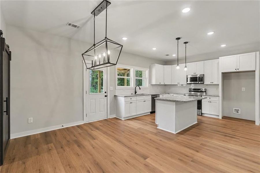 Furnished interior view inside a new home in , Waco (Image 6).
