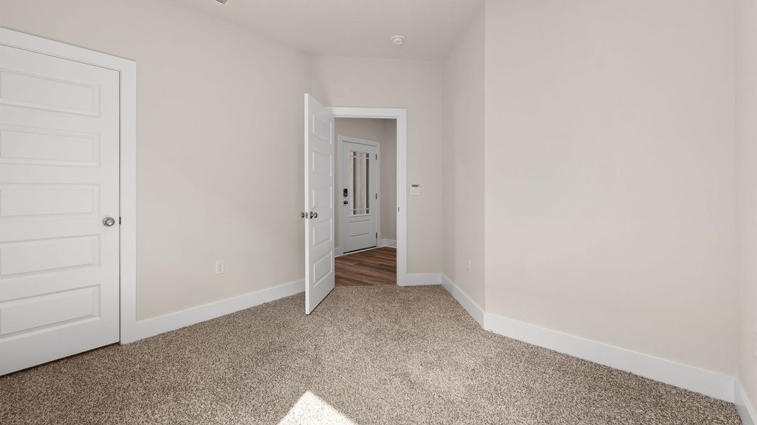 Spacious, unfurnished interior of a new home in Titus Park, Panama City (Image 27). Spacious, unfurnished interior of a new home in Titus Park, Panama City (Image 27).