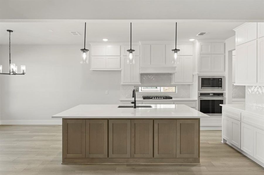 10. 2040 Valencia - Kitchen