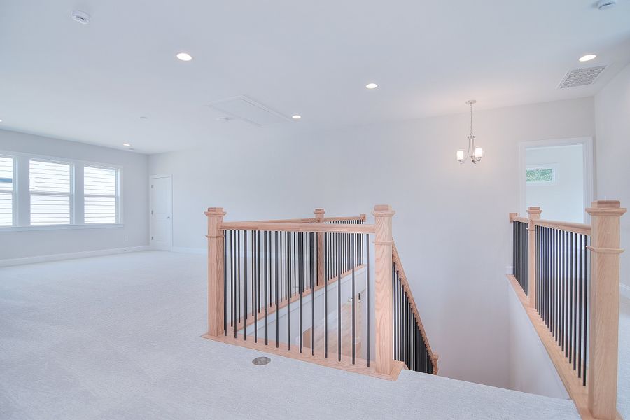 Representative unfurnished interior of a home built from the St Andrews by Greybrook Homes in Edmunds Farm, Clover (Image 37).