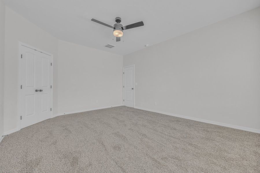 Representative unfurnished interior of a home built from the The Monica – 2012SSC by Saratoga Homes in Paseo Del Este, El Paso (Image 33).