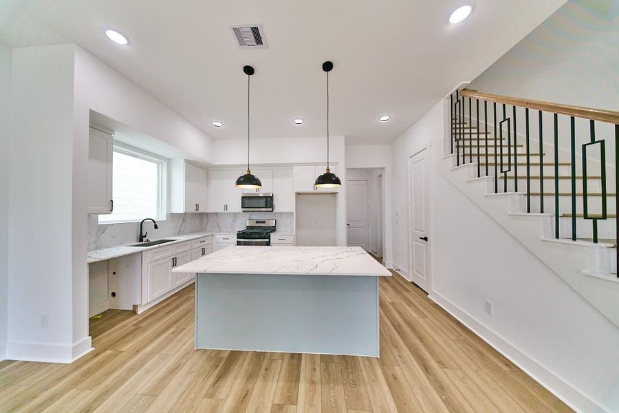 An abundance of natural light. An abundance of natural light.