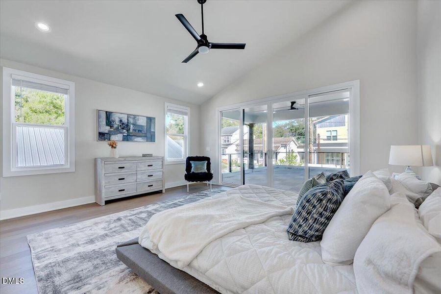 29-730 Hopkins St-29