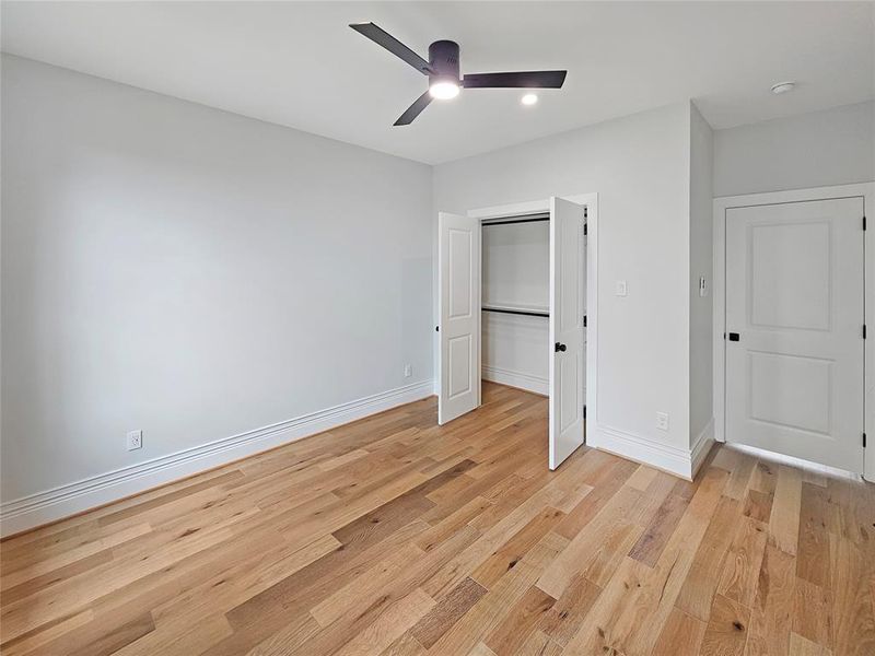 Spacious, unfurnished interior of a new home in , Kemp (Image 15).