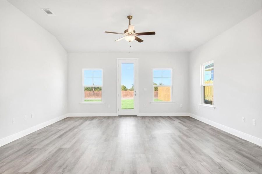 Representative unfurnished interior of a home built from the Plan 1530 by Adams Homes in Ridgeway Landing, Crestview (Image 12).