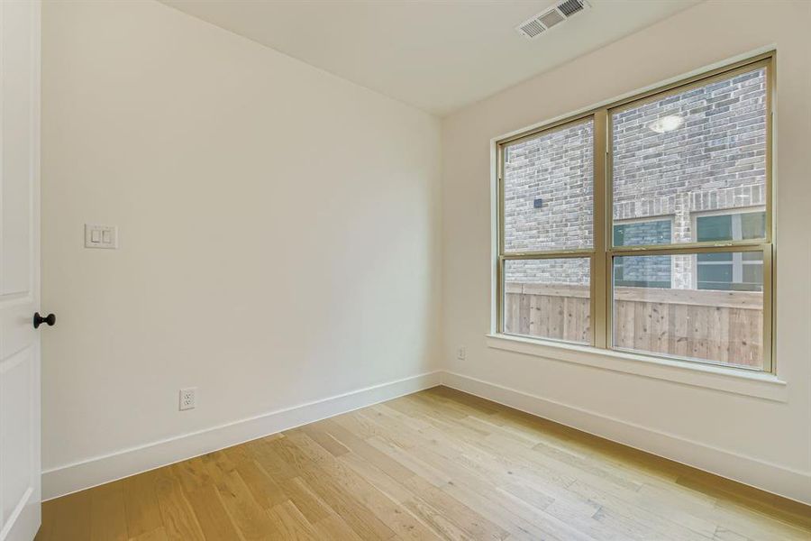 Spacious, unfurnished interior of a new home in Hillstead, Lavon (Image 24).