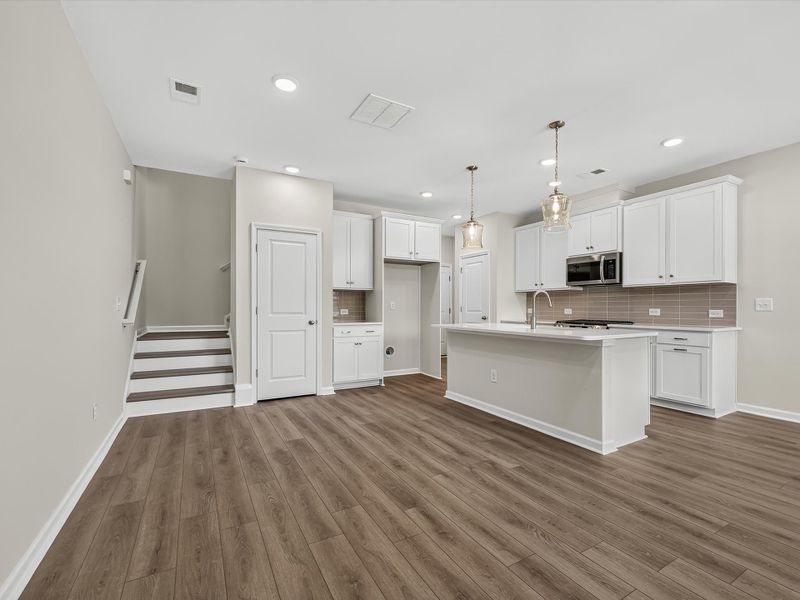 Spacious, unfurnished interior of a new home in Hardy Pond Townhomes, Rock Hill (Image 36). Spacious, unfurnished interior of a new home in Hardy Pond Townhomes, Rock Hill (Image 36).
