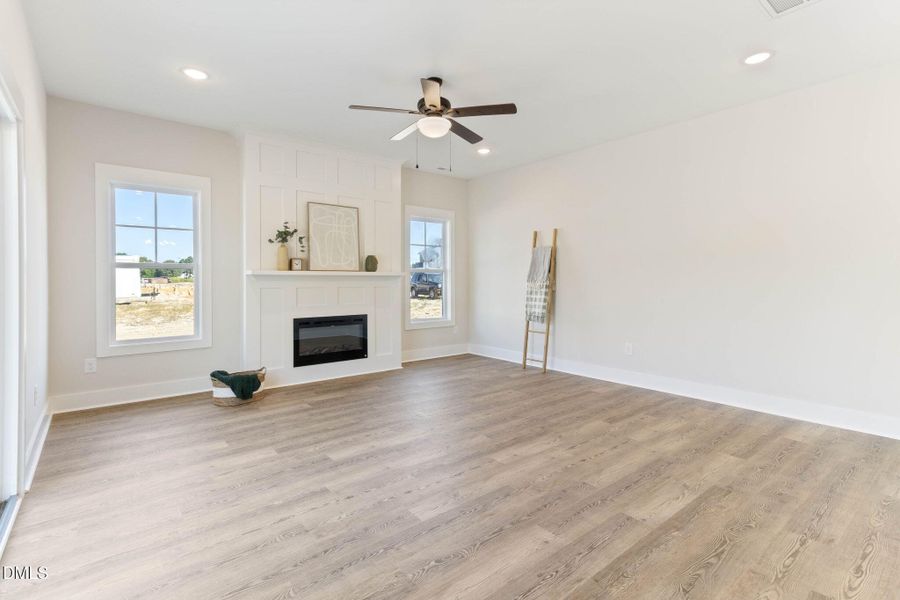 92-web-or-mls-IMG_1065 92-web-or-mls-IMG_1065