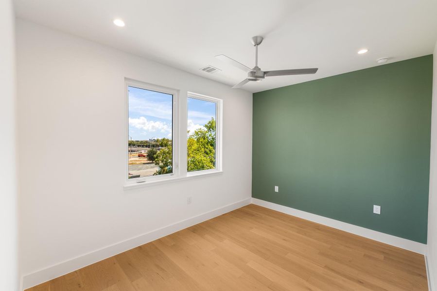 Spacious, unfurnished interior of a new home in , Austin (Image 16).
