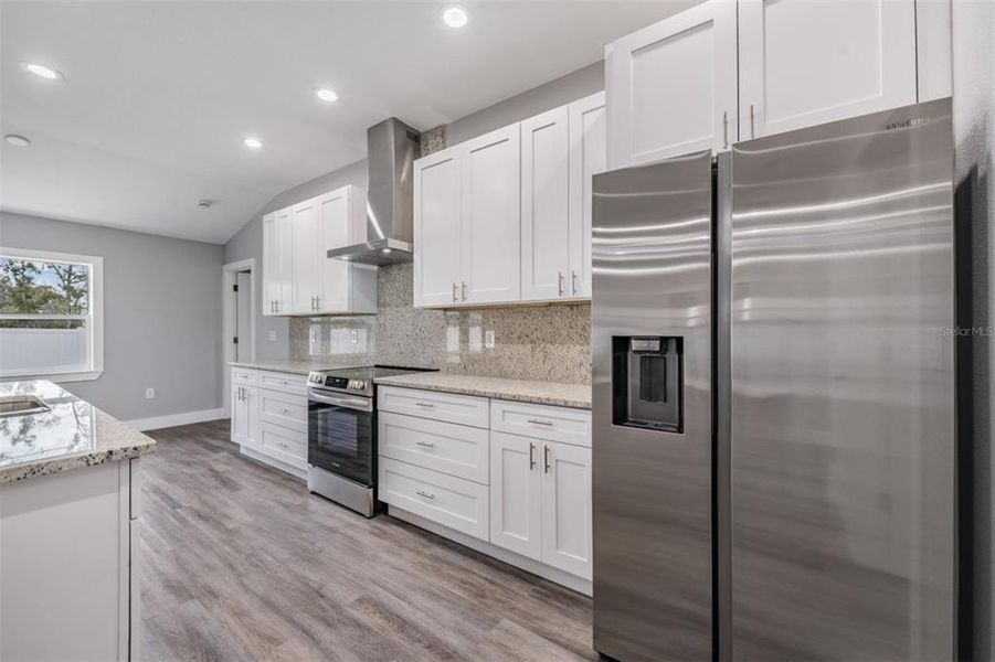 Furnished interior view inside a new home in , Dade City (Image 10).