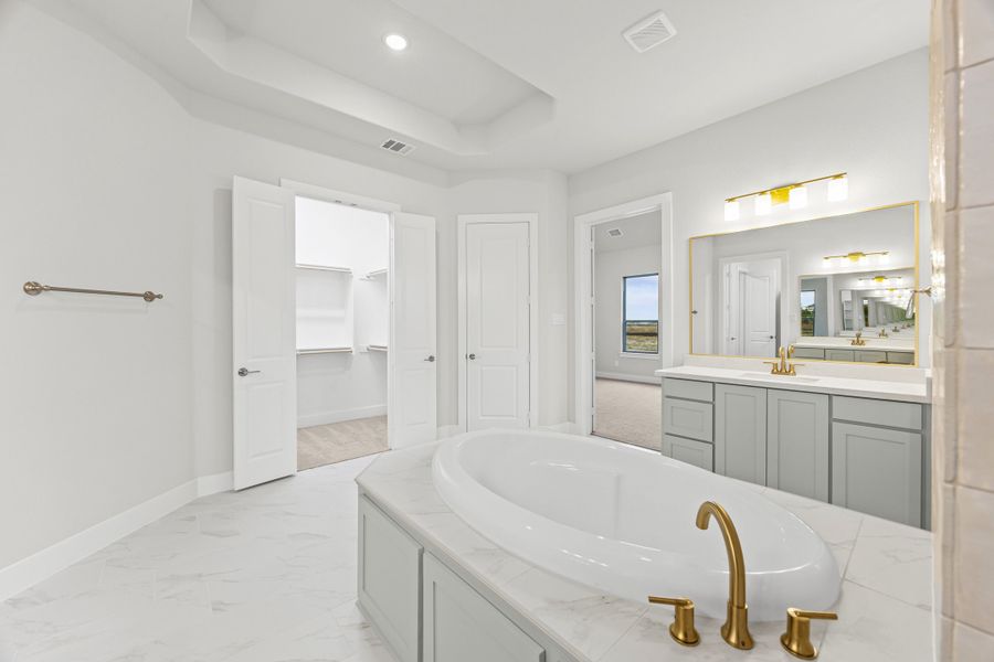 Furnished interior view inside a new home in Tuscan Estates, Waxahachie (Image 8).