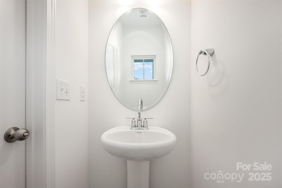 Image 15 of a home in .