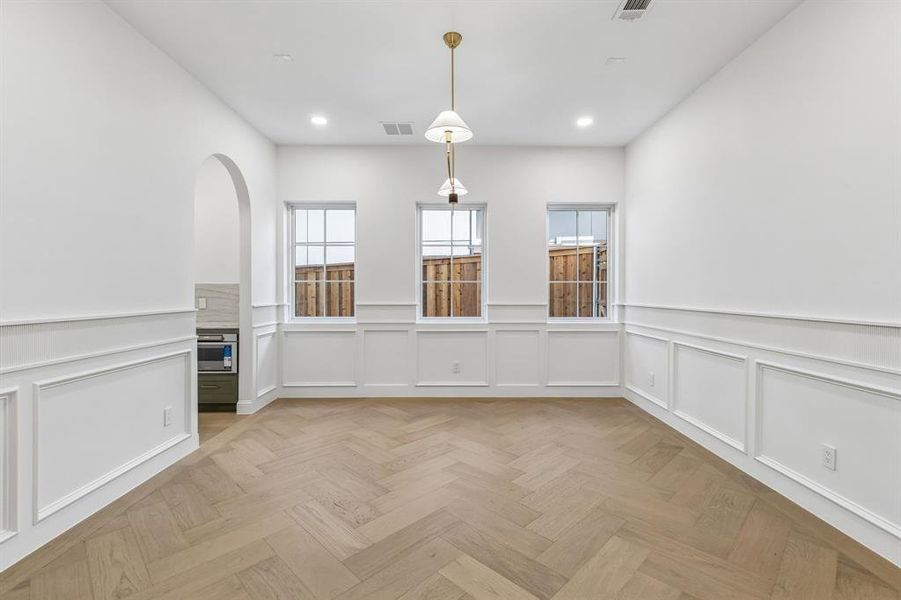 Spacious, unfurnished interior of a new home in , Dallas (Image 15).