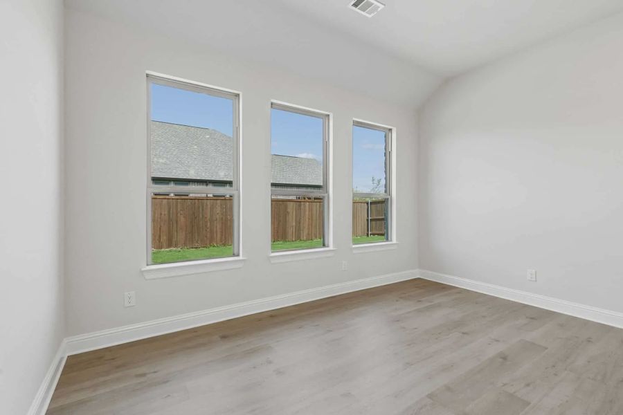 Spacious, unfurnished interior of a new home in Lakeview Heights, Azle (Image 16). Spacious, unfurnished interior of a new home in Lakeview Heights, Azle (Image 16).