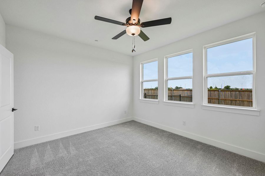 Spacious, unfurnished interior of a new home in Avery Centre, Round Rock (Image 38).