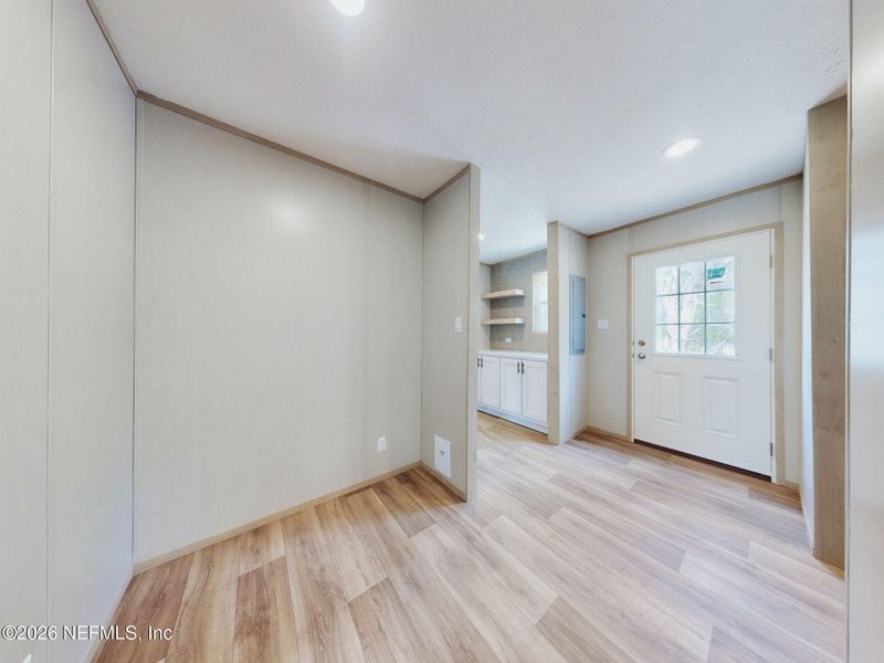 Spacious, unfurnished interior of a new home in , Keystone Heights (Image 21).