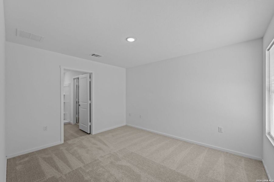Spacious, unfurnished interior of a new home in Valle Sol, Von Ormy (Image 18). Spacious, unfurnished interior of a new home in Valle Sol, Von Ormy (Image 18).